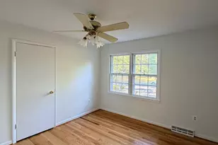 9513 Stevebrook Rd, Fairfax, VA 22032 - Photo 25