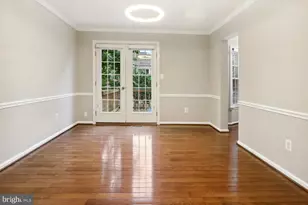 2292 Idylwood Station Ln, Falls Church, VA 22043 - Photo 3