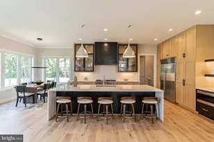 7205 Bayside Ct, McLean, VA 22101 - Photo 11