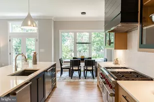 7205 Bayside Ct, McLean, VA 22101 - Photo 13