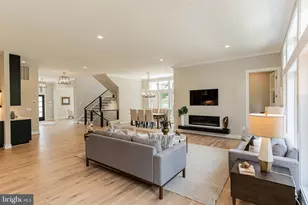 7205 Bayside Ct, McLean, VA 22101 - Photo 9