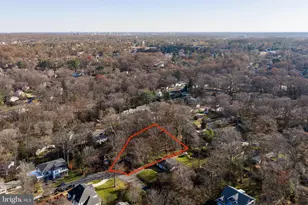 9921 Woodrow St, Vienna, VA 22181 - Photo 5