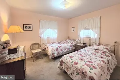9921 Woodrow Street, Vienna, VA 22181 - Photo 15