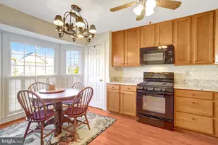 9678 Dutchman Dr, Lorton, VA 22079 - Photo 3