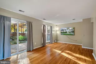 14855 Lynhodge Ct, Centreville, VA 20120 - Photo 11