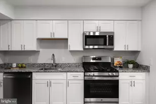 9521 Cherry Oak Ct, Burke, VA 22015 - Photo 9