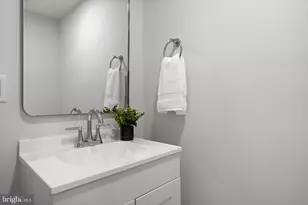 9521 Cherry Oak Ct, Burke, VA 22015 - Photo 17