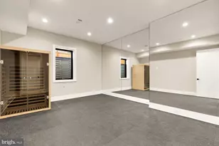 6935 Southridge Dr, McLean, VA 22101 - Photo 81