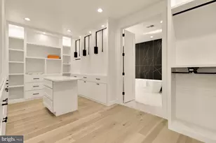 6935 Southridge Dr, McLean, VA 22101 - Photo 63