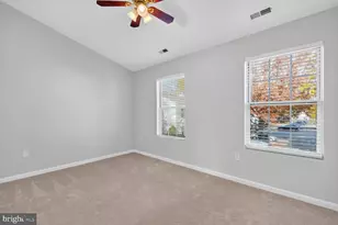 6539 Old Carriage Ln, Alexandria, VA 22315 - Photo 17