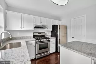 6539 Old Carriage Ln, Alexandria, VA 22315 - Photo 11
