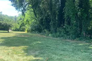 3245 Rio Dr, Falls Church, VA 22041 - Photo 3