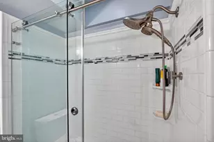 7822 Holmes Run Dr, Falls Church, VA 22042 - Photo 35