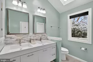 7822 Holmes Run Dr, Falls Church, VA 22042 - Photo 23