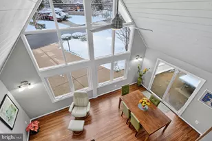 7822 Holmes Run Dr, Falls Church, VA 22042 - Photo 9