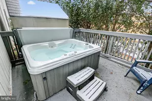 7822 Holmes Run Dr, Falls Church, VA 22042 - Photo 41