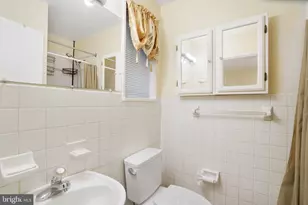 4817 Upland Dr, Alexandria, VA 22310 - Photo 17