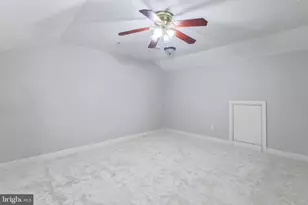 7106 Point Replete Cir, Fort Belvoir, VA 22060 - Photo 37