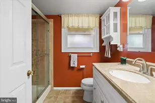 5405 Dunsmore Rd, Alexandria, VA 22315 - Photo 27