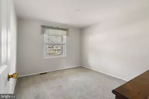 5405 Dunsmore Rd, Alexandria, VA 22315 - Photo 17