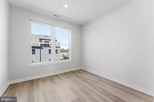 2136 Glacier Rd, Herndon, VA 20170 - Photo 15