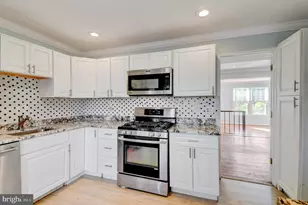 4472 Ruggles Ct, Annandale, VA 22003 - Photo 11