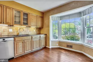 3151 Borge St, Oakton, VA 22124 - Photo 9