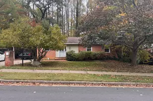 6703 Greenview Ln, Springfield, VA 22152 - Photo 1