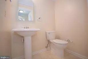 7993 Tyson Oaks Cir, Vienna, VA 22182 - Photo 23