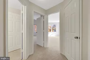 12899 Fair Briar Ln, Fairfax, VA 22033 - Photo 21