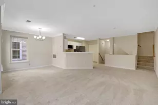 12899 Fair Briar Ln, Fairfax, VA 22033 - Photo 7