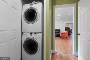 7914 Idylwood Rd, Dunn Loring, VA 22027 - Photo 23