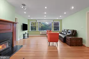 7914 Idylwood Rd, Dunn Loring, VA 22027 - Photo 5