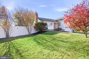 5808 Harvey Pl, Alexandria, VA 22303 - Photo 11