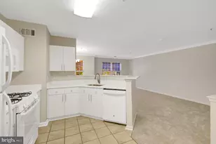 12737 Fair Briar Ln, Fairfax, VA 22033 - Photo 19