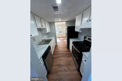 8305 Pondside Terrace, Alexandria, VA 22309 - Photo 7