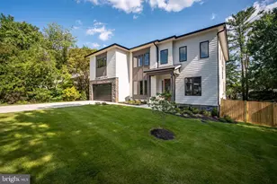 8023 Lewinsville Rd, McLean, VA 22102 - Photo 5