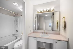 5902 Mt Eagle Dr, Alexandria, VA 22303 - Photo 21