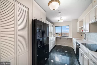 5902 Mount Eagle Drive #1410, Alexandria, VA 22303 - Photo 7