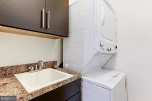 13660 Endeavour Dr, Herndon, VA 20171 - Photo 29