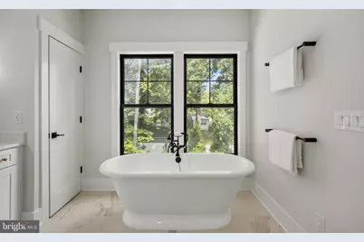 8650 McHenry Street, Vienna, VA 22180 - Photo 55