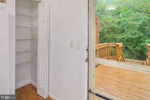 1120 Stevenson Ct, Herndon, VA 20170 - Photo 15
