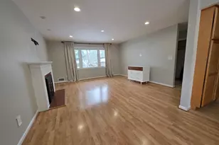 8140 Drayton Ln, Springfield, VA 22151 - Photo 15