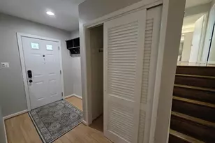 8140 Drayton Ln, Springfield, VA 22151 - Photo 7