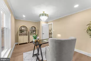 10333 Hickory Forest Dr, Oakton, VA 22124 - Photo 13