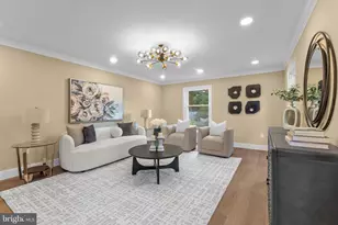 10333 Hickory Forest Dr, Oakton, VA 22124 - Photo 15