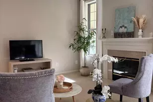 1334 Garden Wall Cir, Reston, VA 20194 - Photo 3