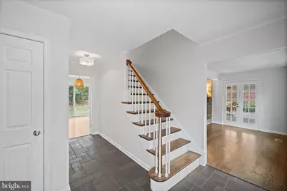 915 Welham Green Road, Great Falls, VA 22066 - Photo 5