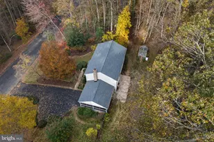 915 Welham Green Rd, Great Falls, VA 22066 - Photo 47