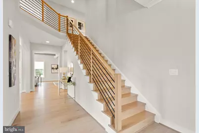 102 Moore Avenue SW, Vienna, VA 22180 - Photo 7